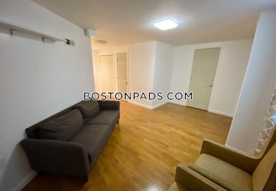 Brookline 6 Bed 3 Bath BROOKLINE- BOSTON UNIVERSITY $6,800  Boston University - $7,500