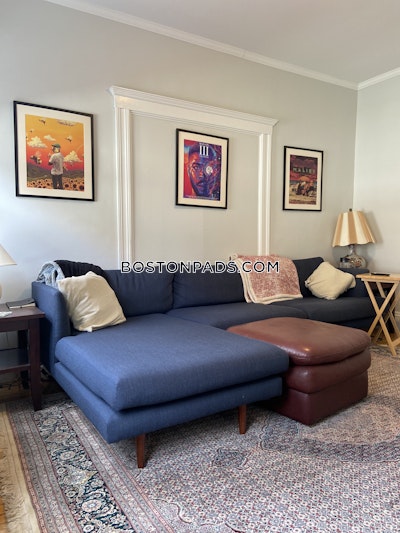 Somerville 3 Beds 1 Bath  West Somerville/ Teele Square - $3,500 No Fee