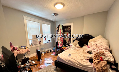 Somerville 4 Beds 2 Baths  Tufts - $5,200