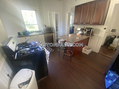 Somerville 5 Beds 1 Bath  Tufts - $6,375