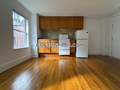 Beacon Hill Studio, 1 Bath Unit Boston - $2,100