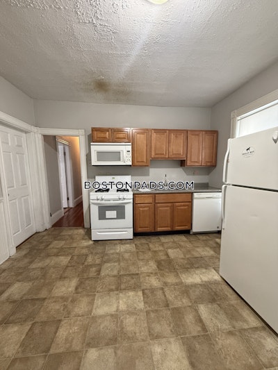 Dorchester 4 bed 1 bath available NOW on East Cottage in Dorchester! Boston - $3,000 No Fee